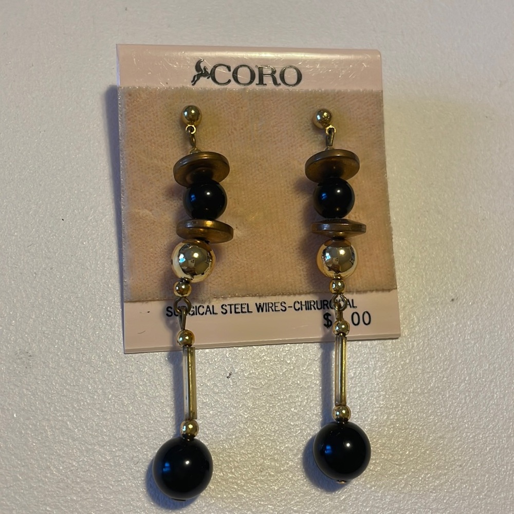 5/$25 Vintage earrings